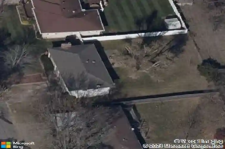 305 sw marion ln, lees summit,  MO 64081