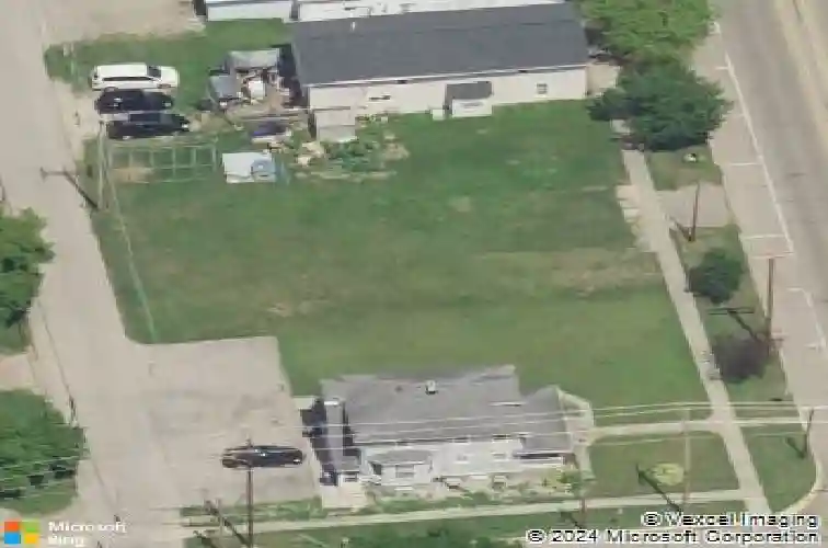 134 s main st, lawton,  MI 49065