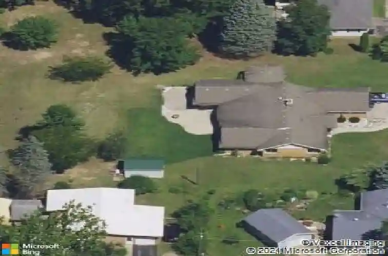 406 lake blvd, paw paw,  MI 49079