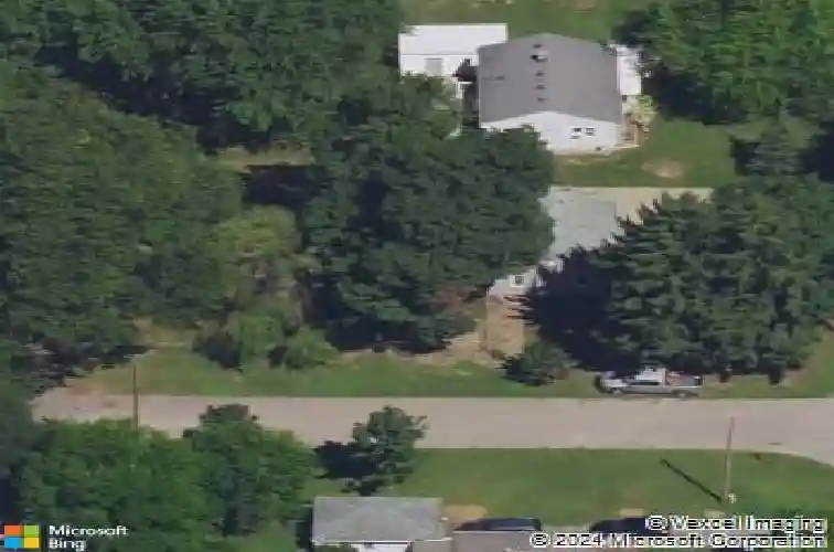 522 lake blvd, paw paw,  MI 49079