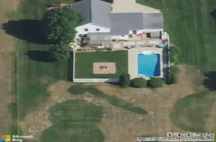 53085 ridgeview cir, paw paw,  MI 49079