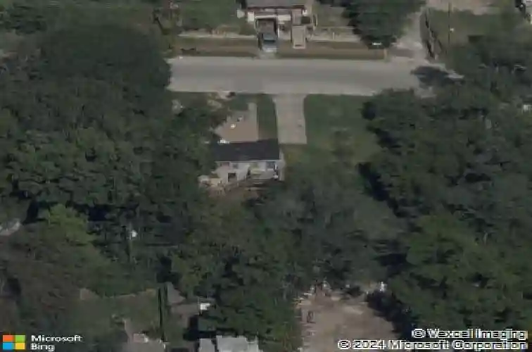 915 reynolds ave, kansas city,  KS 66101