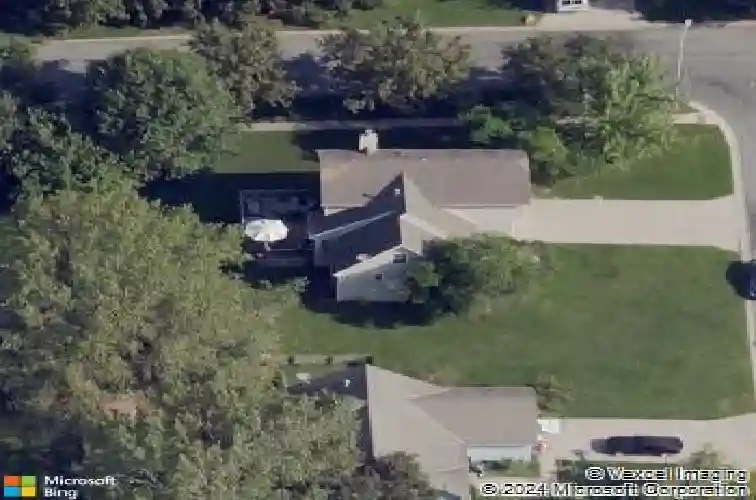 824 elk ln, bonner springs,  KS 66012