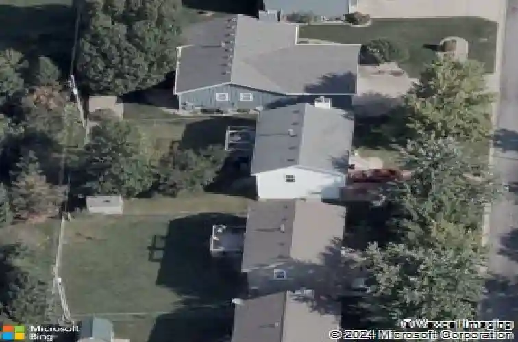 700 deerfield dr, bonner springs,  KS 66012