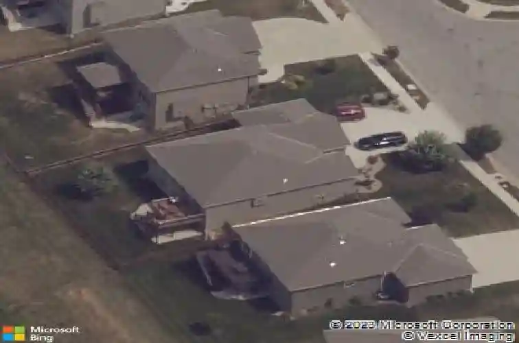 9908 n stark ave, kansas city,  MO 64157