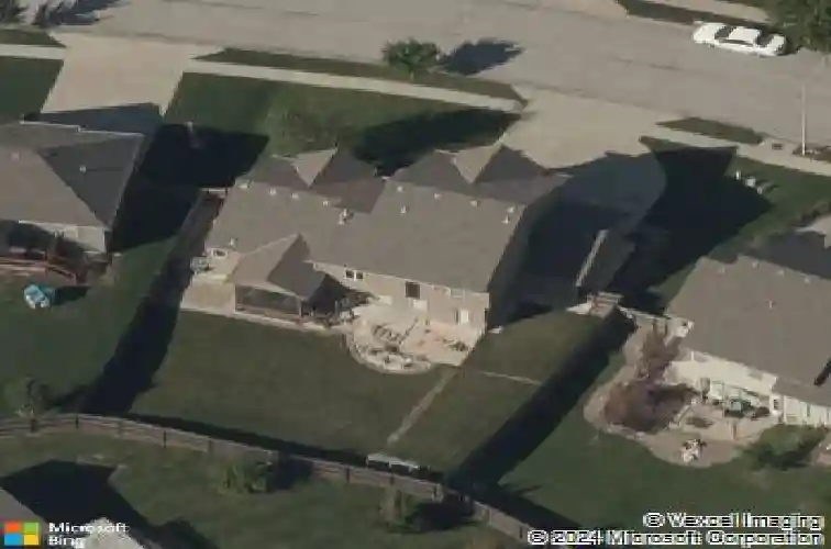 1715 nw 93rd st, kansas city,  MO 64155