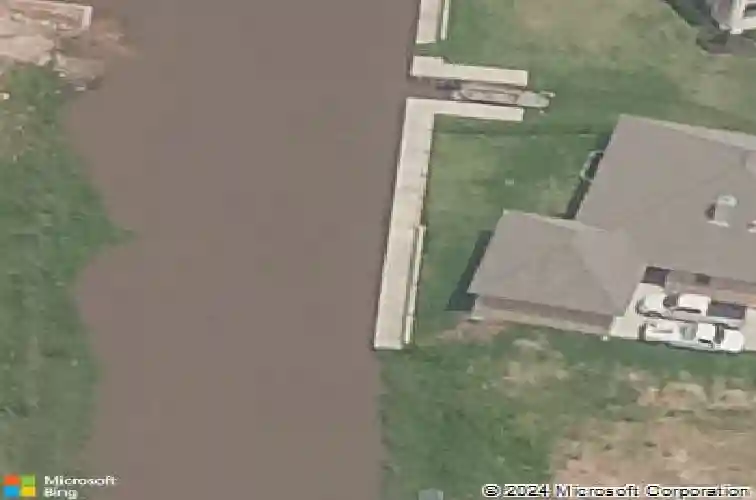 1214 bourbon st, bridge city,  TX 77611