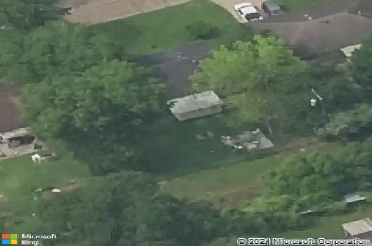 2049 wildwood ave, orange,  TX 77632