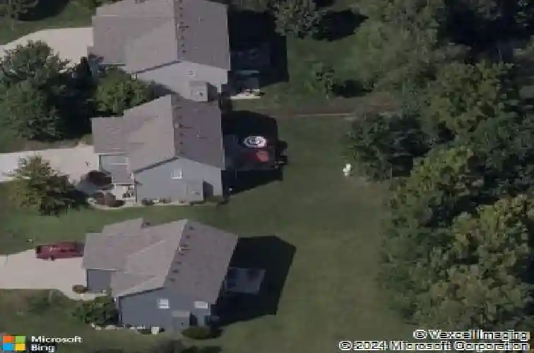 5929 lone elm rd, shawnee,  KS 66218