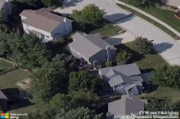 4720 lone elm, shawnee,  KS 66226