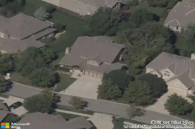 13283 fairway rd, leawood,  KS 66209