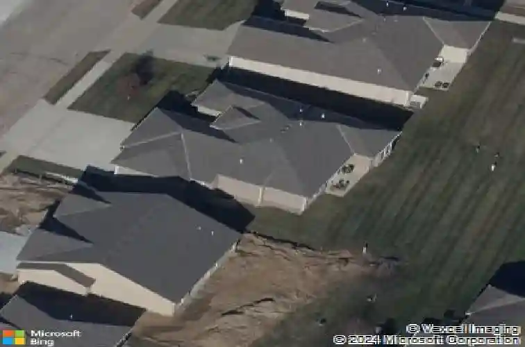 311 crestview ct, raymore,  MO 64083