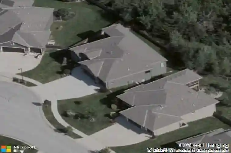 8411 houston st, lenexa,  KS 66227