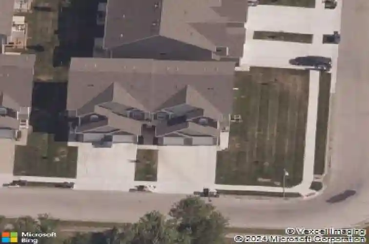 102 w grant dr, raymore,  MO 64083