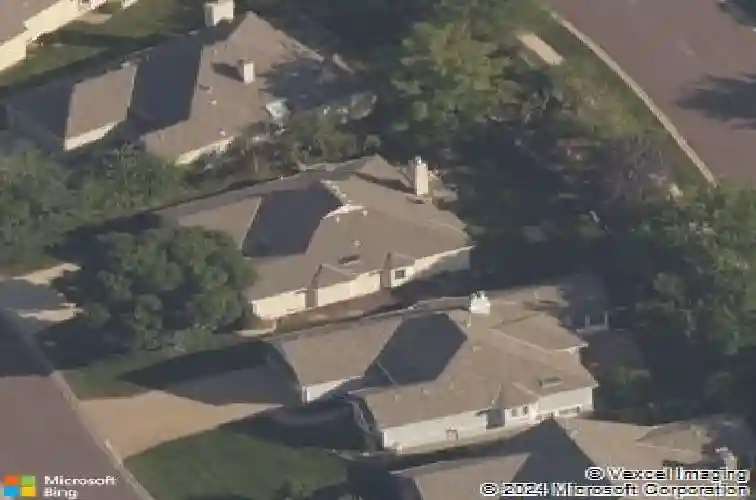 5232 w 121st st, leawood,  KS 66209