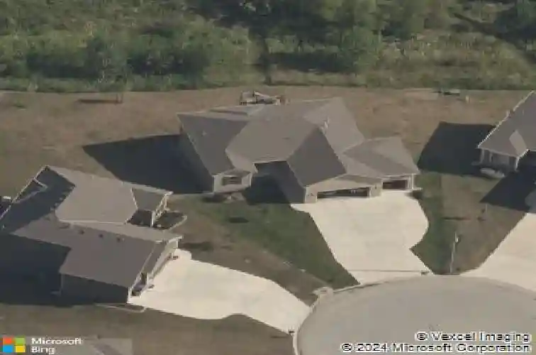 16905 meadow creek cir, belton,  MO 64012