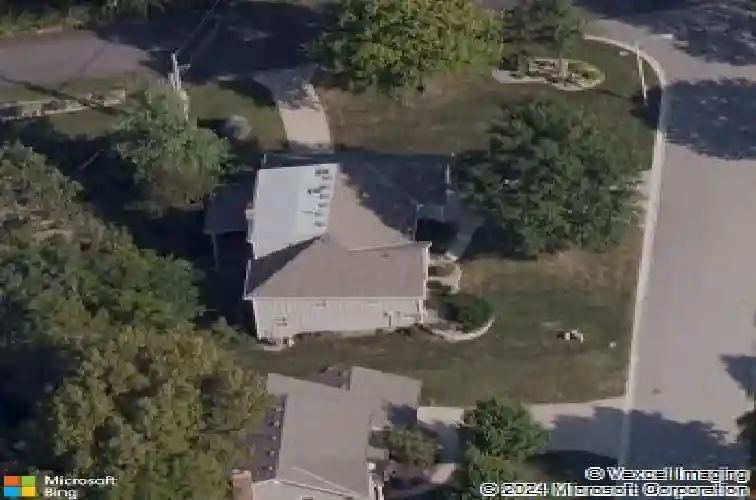 6626 oak ridge dr, shawnee,  KS 66217
