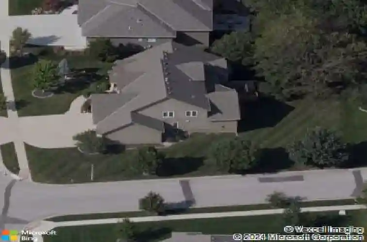 8127 lone elm rd, lenexa,  KS 66220