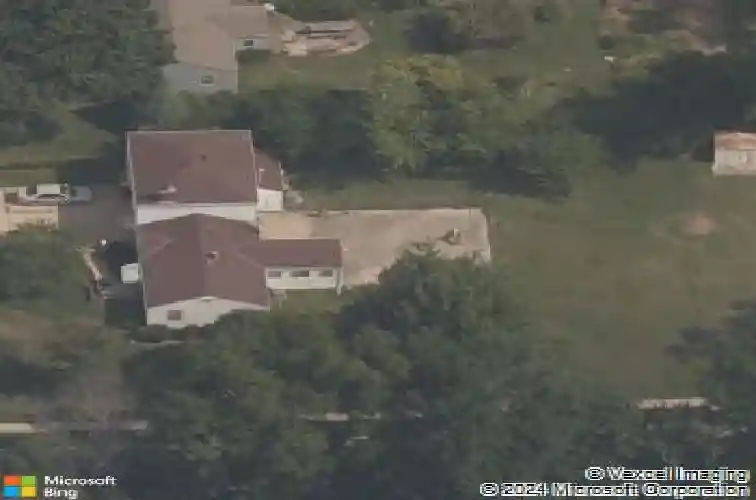 7649 mackey st, overland park,  KS 66204