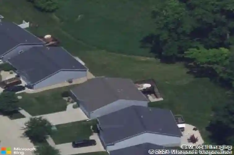 2065 rosewood dr nw, cedar rapids,  IA 52405