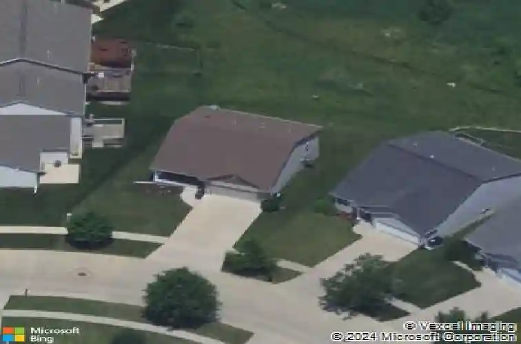 2121 rosewood dr nw, cedar rapids,  IA 52405