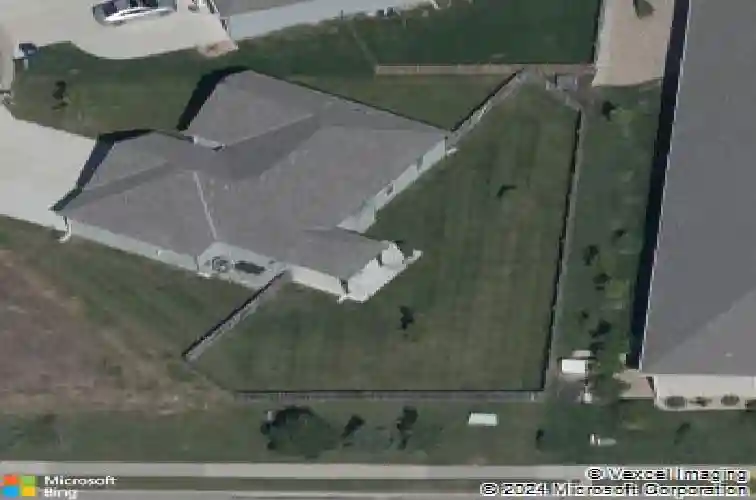 812 se sparrow ct, blue springs,  MO 64014