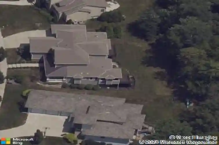 8719 sycamore avenue, kansas city,  MO 64157