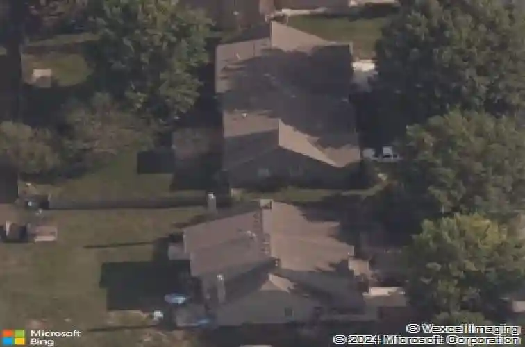 320 n park dr, raymore,  MO 64083