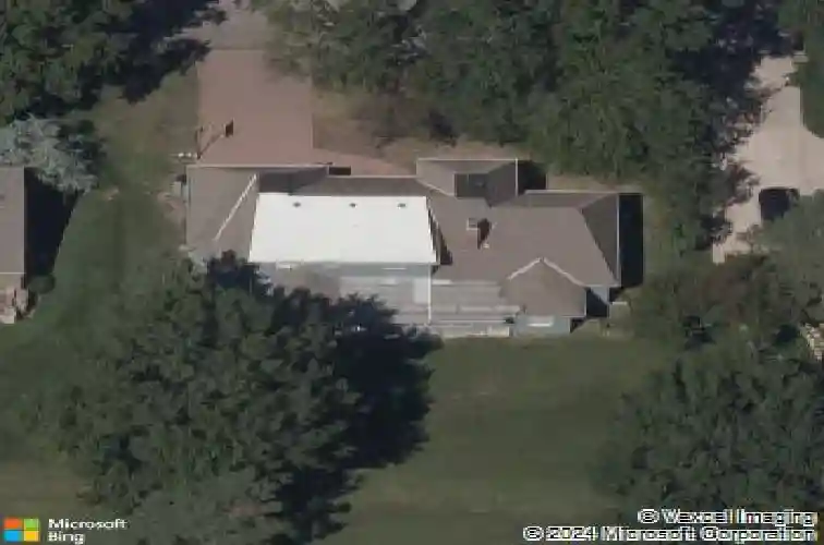 12724 overbrook rd, leawood,  KS 66209