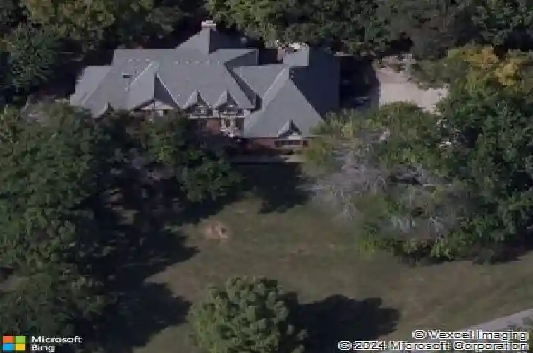 8303 bridle dale cir, lenexa,  KS 66220