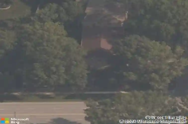 10246 russell st, overland park,  KS 66212