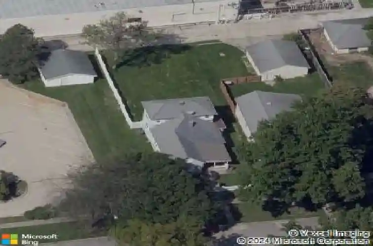 414 pine st, leavenworth,  KS 66048
