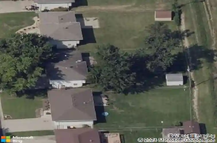268 holiday dr, lansing,  KS 66043