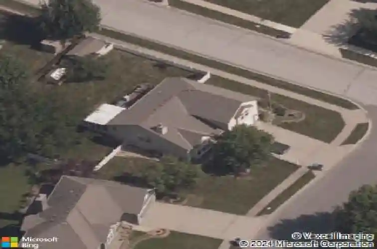 208 n pacific ct, raymore,  MO 64083