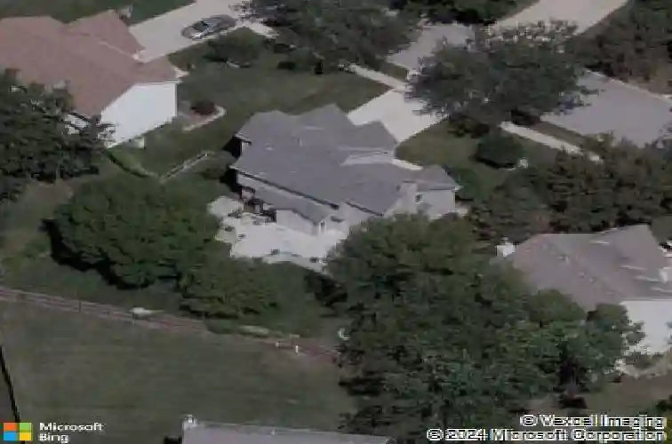 5130 roberts st, shawnee,  KS 66226