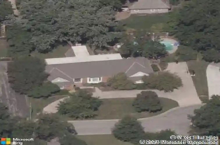 3518 w 100th ter, leawood,  KS 66206