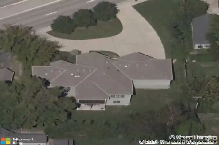 3215 shawnee mission pkwy, fairway,  KS 66205