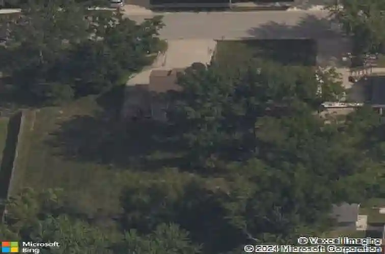 9013 w 48th ter, shawnee,  KS 66203