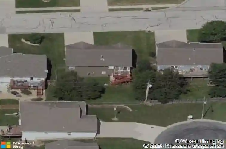 809 village st, leavenworth,  KS 66048