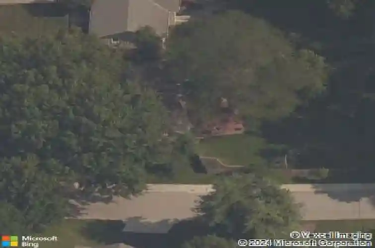 8025 dearborn dr, prairie village,  KS 66208