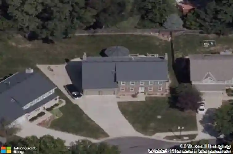 8346 oakview cir, lenexa,  KS 66215
