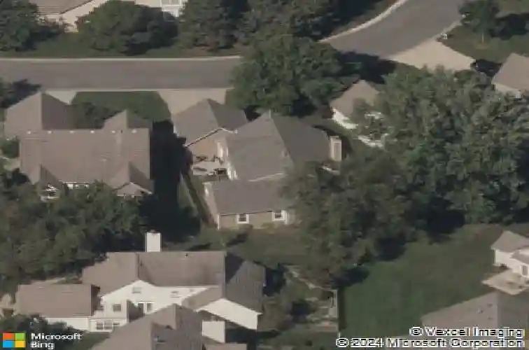 2213 w 122nd st, leawood,  KS 66209