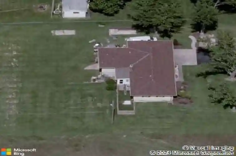 15687 150th st, bonner springs,  KS 66012