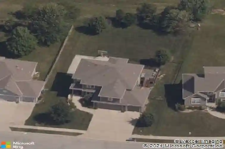 808 creekmoor pond ln, raymore,  MO 64083