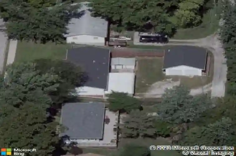 1809 grand ave, leavenworth,  KS 66048