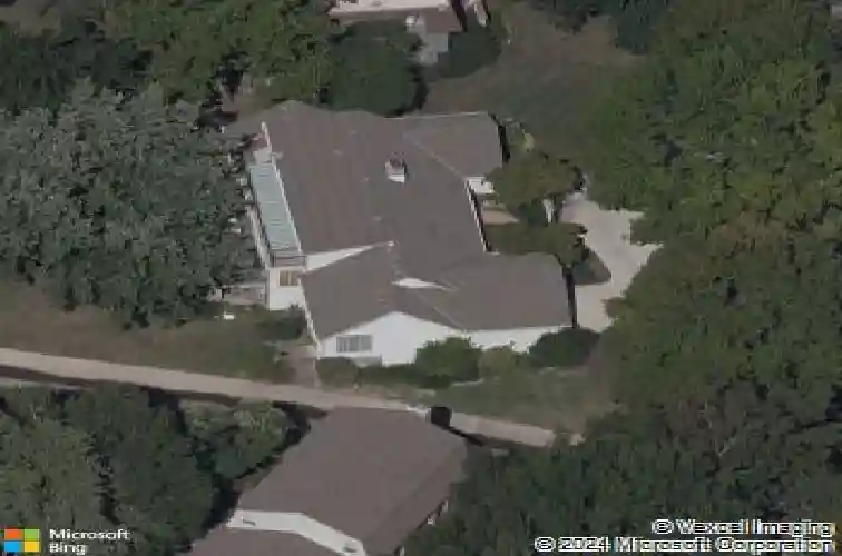 12600 overbrook rd, leawood,  KS 66209