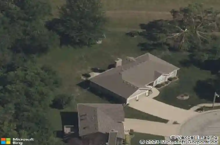 802 courtland ct, belton,  MO 64012
