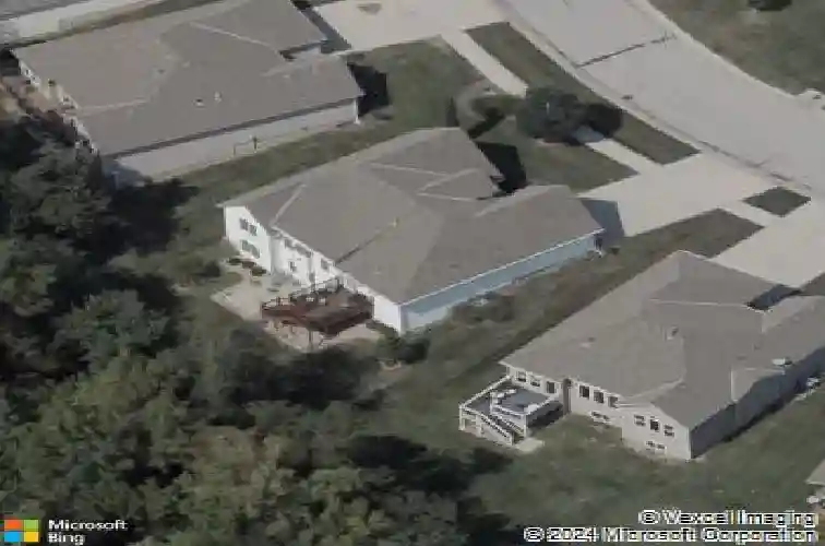 81 continental dr, lansing,  KS 66043