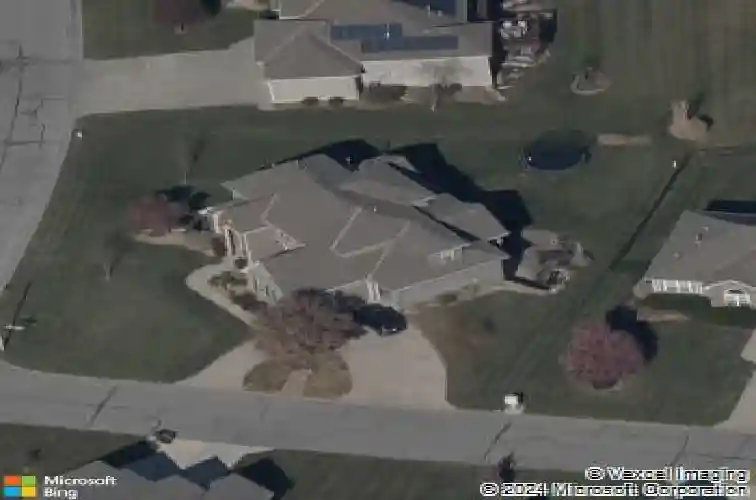 4525 sw admiral byrd dr, lees summit,  MO 64082