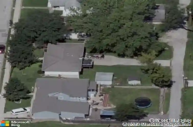 1217 grand ave, leavenworth,  KS 66048
